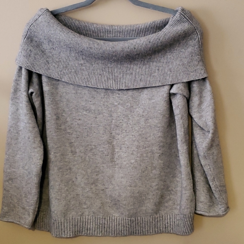 By Anthropologie Gray Off the Shoulder Sweater Size L